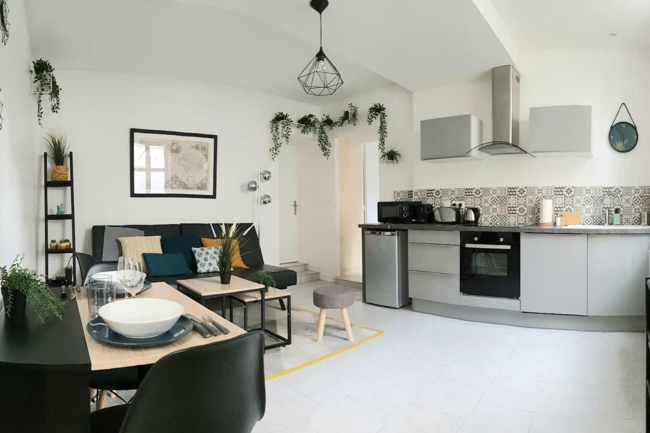 Le Solencon De 1 A 4 Pers - Hypercentre Apartment Cognac Exterior photo