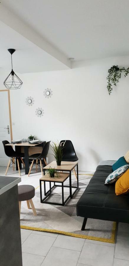 Le Solencon De 1 A 4 Pers - Hypercentre Apartment Cognac Exterior photo